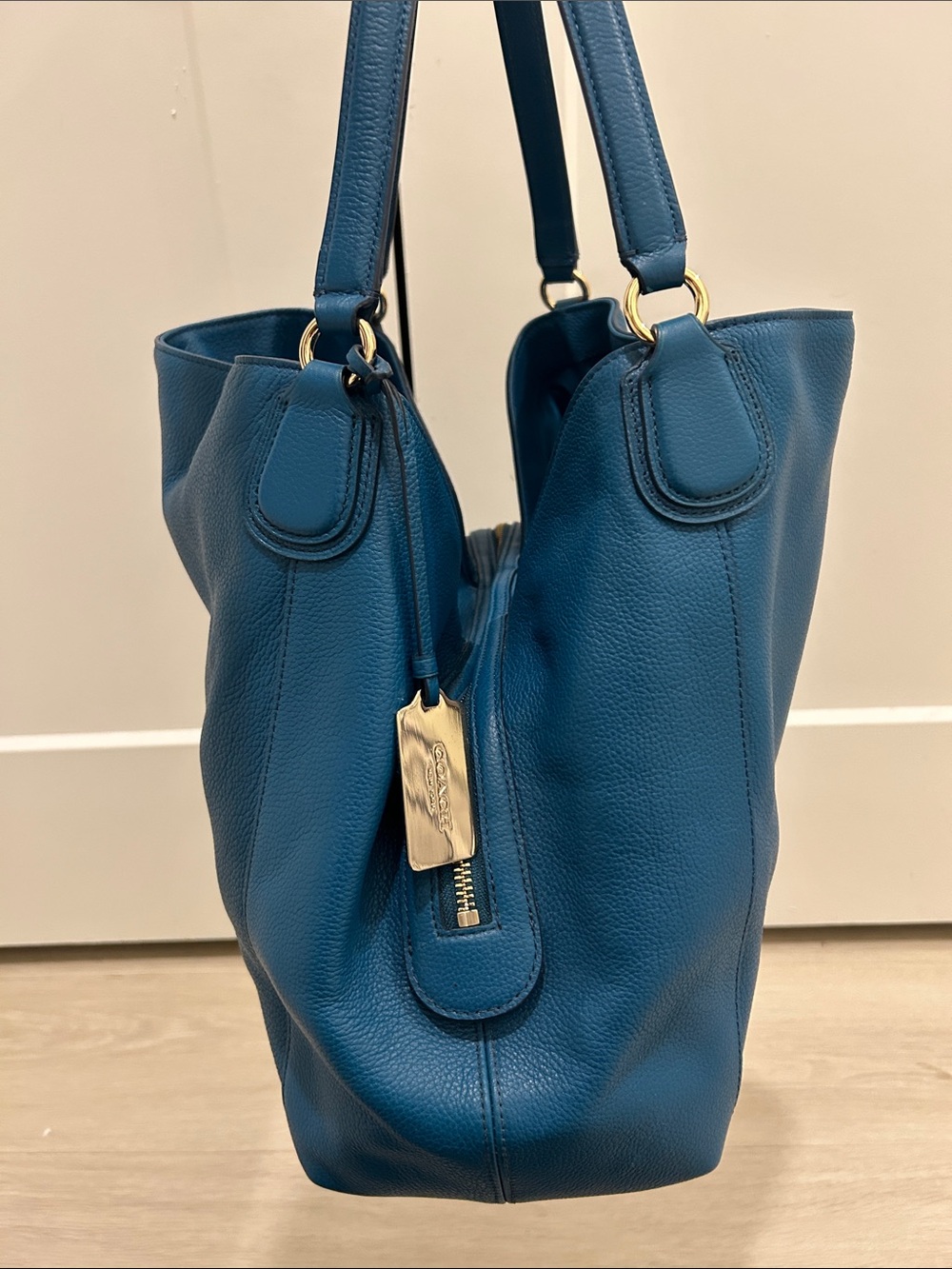 Coach (NWT) Edie Shoulder Bag 31 - Picture 8 of 17